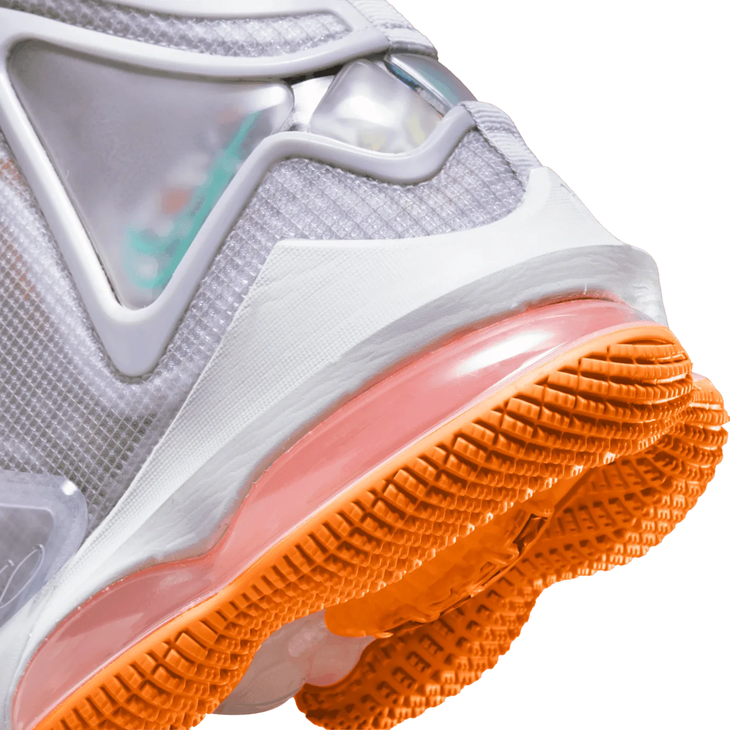 Nike LeBron 19 Basketball Shoes image 7