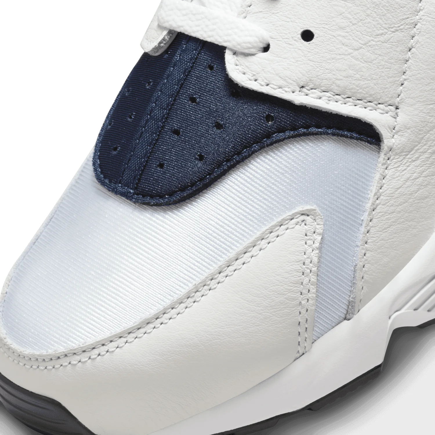 Nike Air Huarache Michigan image 6