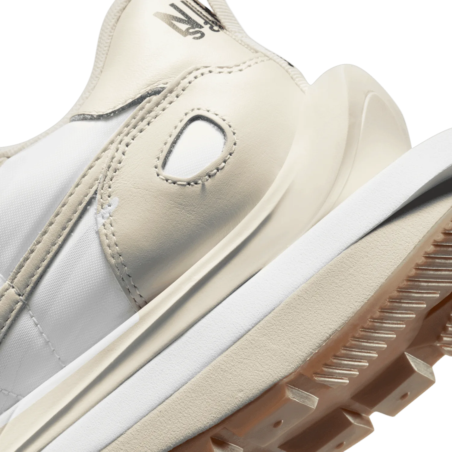 Nike Vaporwaffle sacai Sail image 9