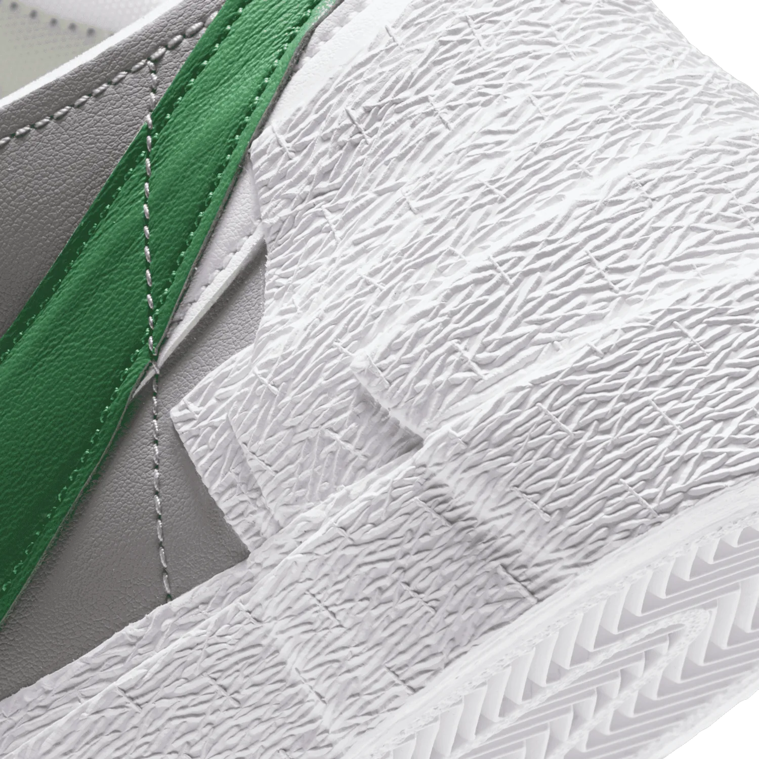 Nike Blazer Low sacai Medium Gray Classic Green image 9