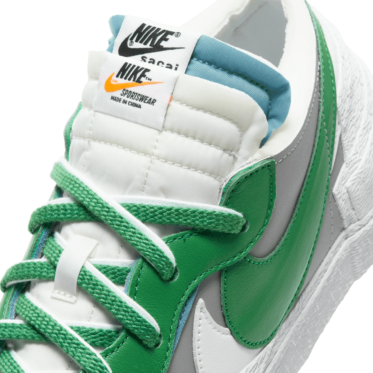 Nike Blazer Low sacai Medium Gray Classic Green image 10