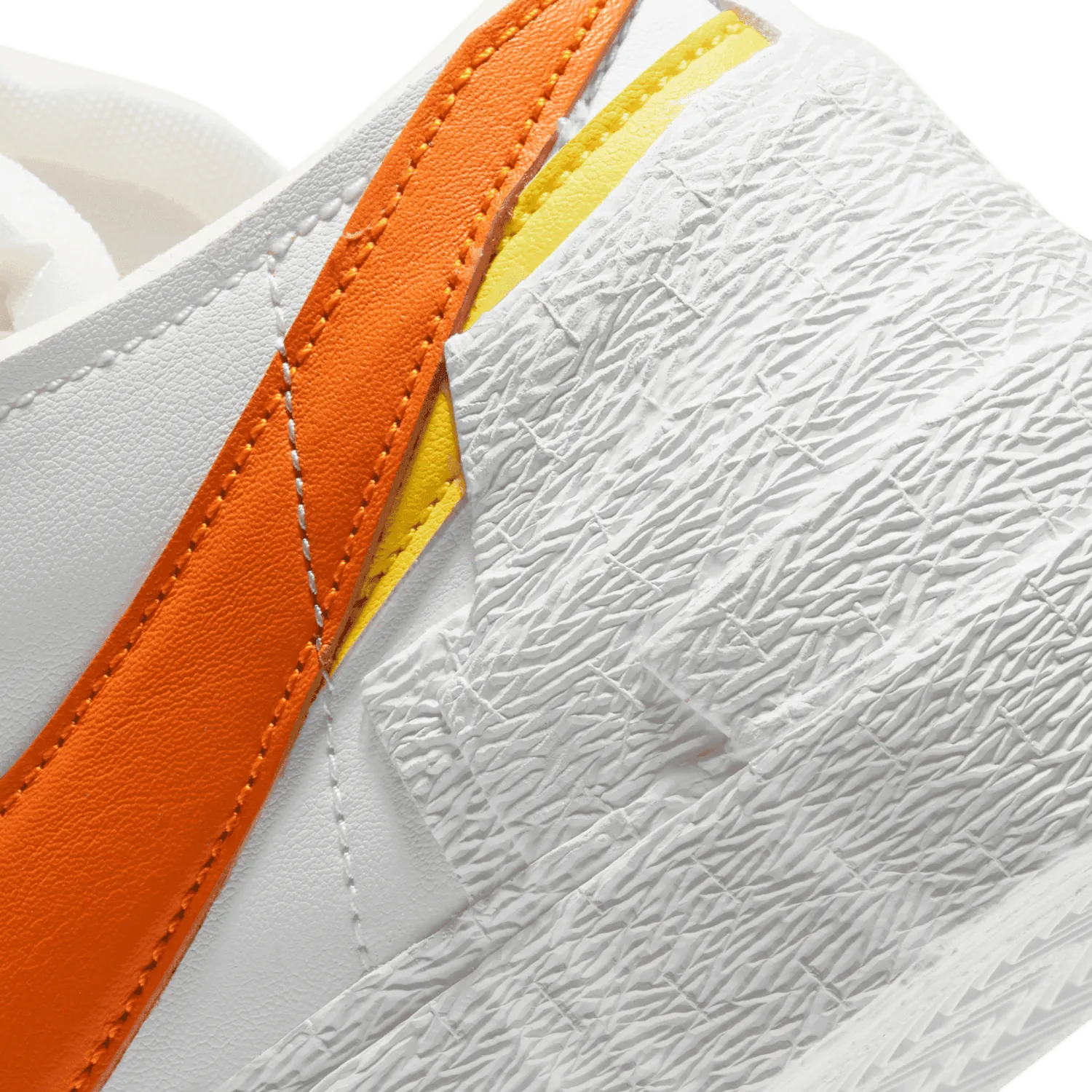 Nike Blazer Low sacai White Magma Orange image 9