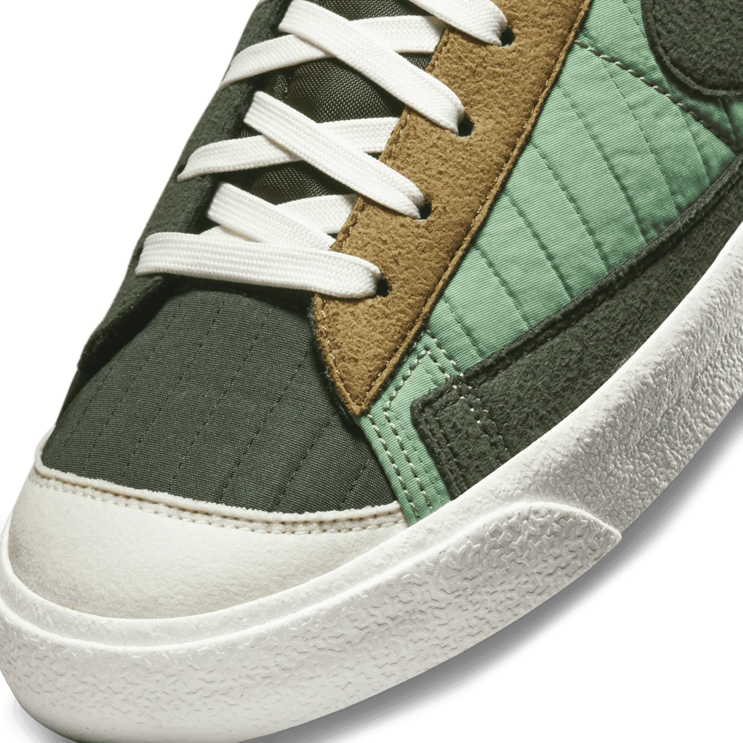 Nike Blazer Mid '77 Premium Shoes image 6