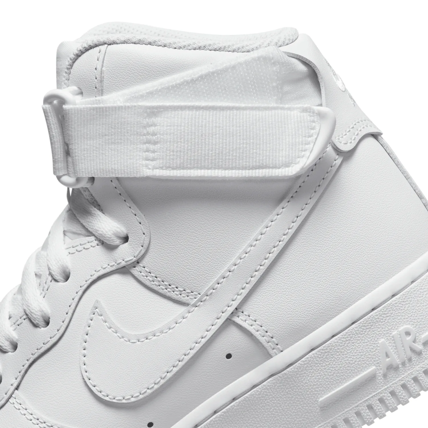Nike Air Force 1 High Shoes image 2