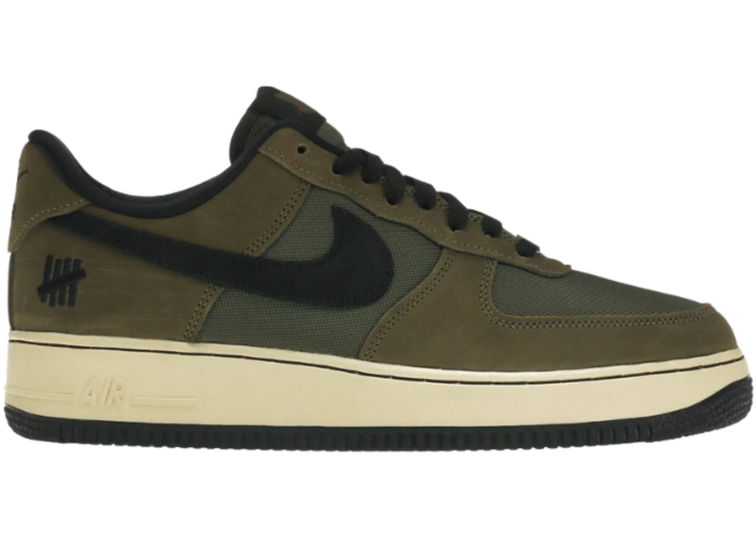 Nike Air Force 1 Low SP Undefeated Ballistic Dunk vs. AF1