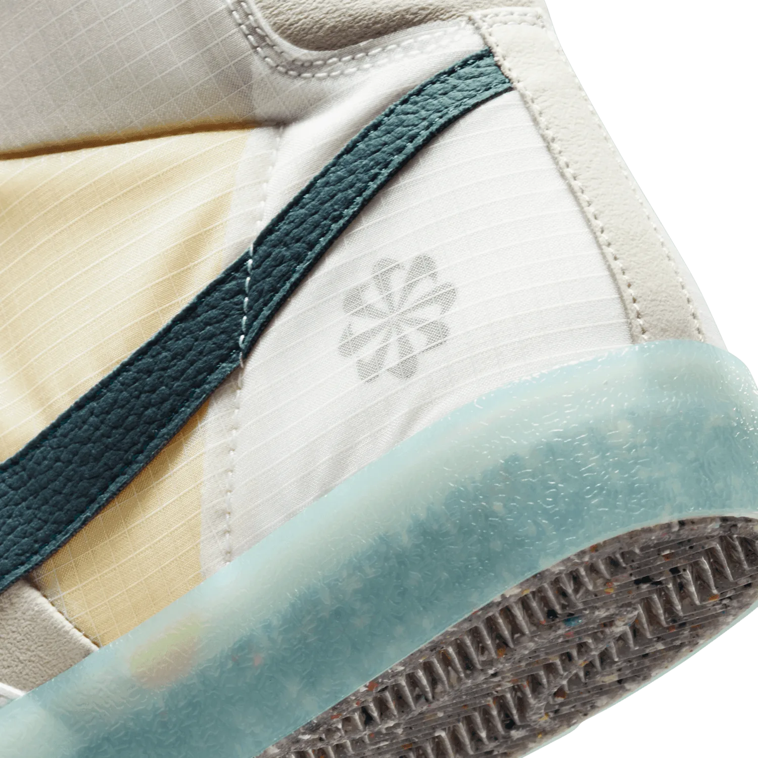 Nike Blazer Mid '77 Shoes image 7