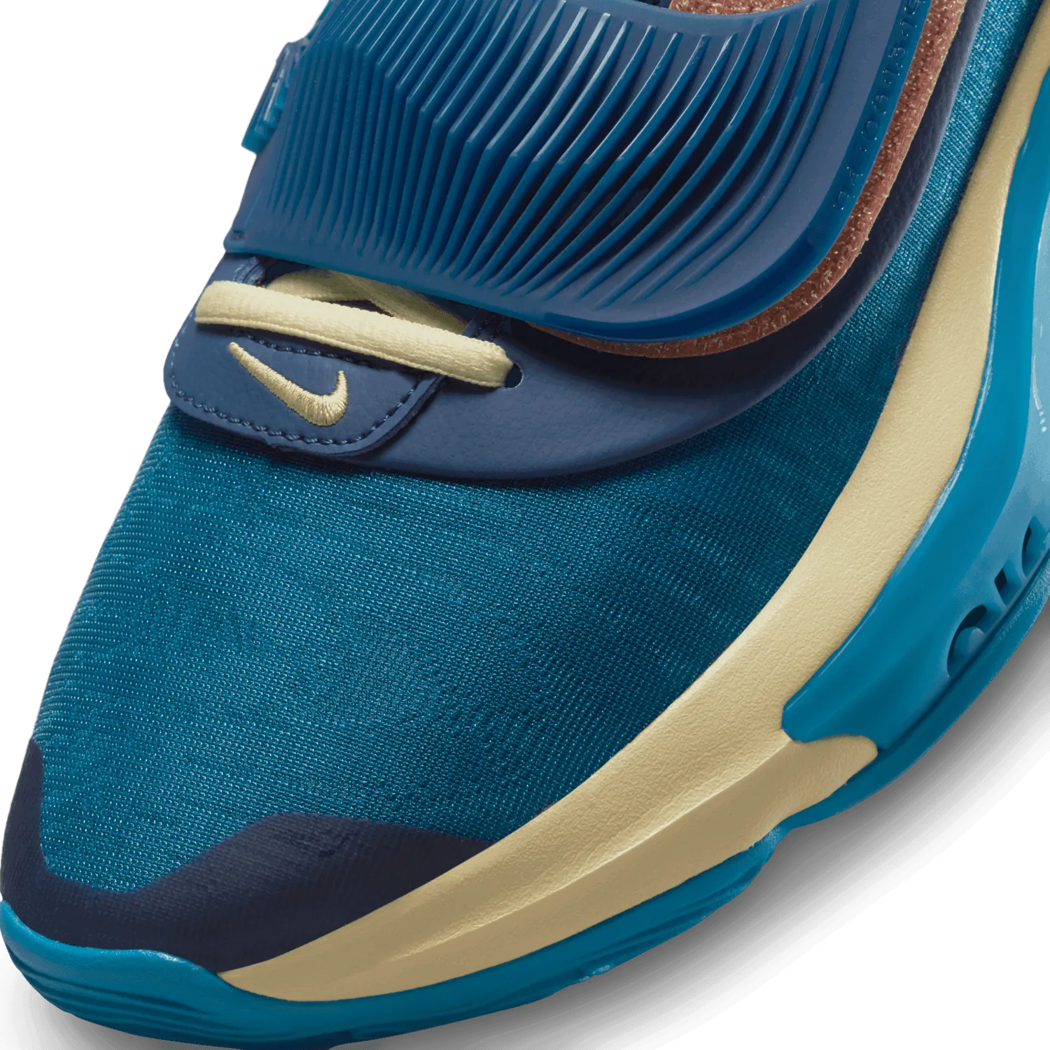 Nike Zoom Freak 3 Basketball Shoes image 8