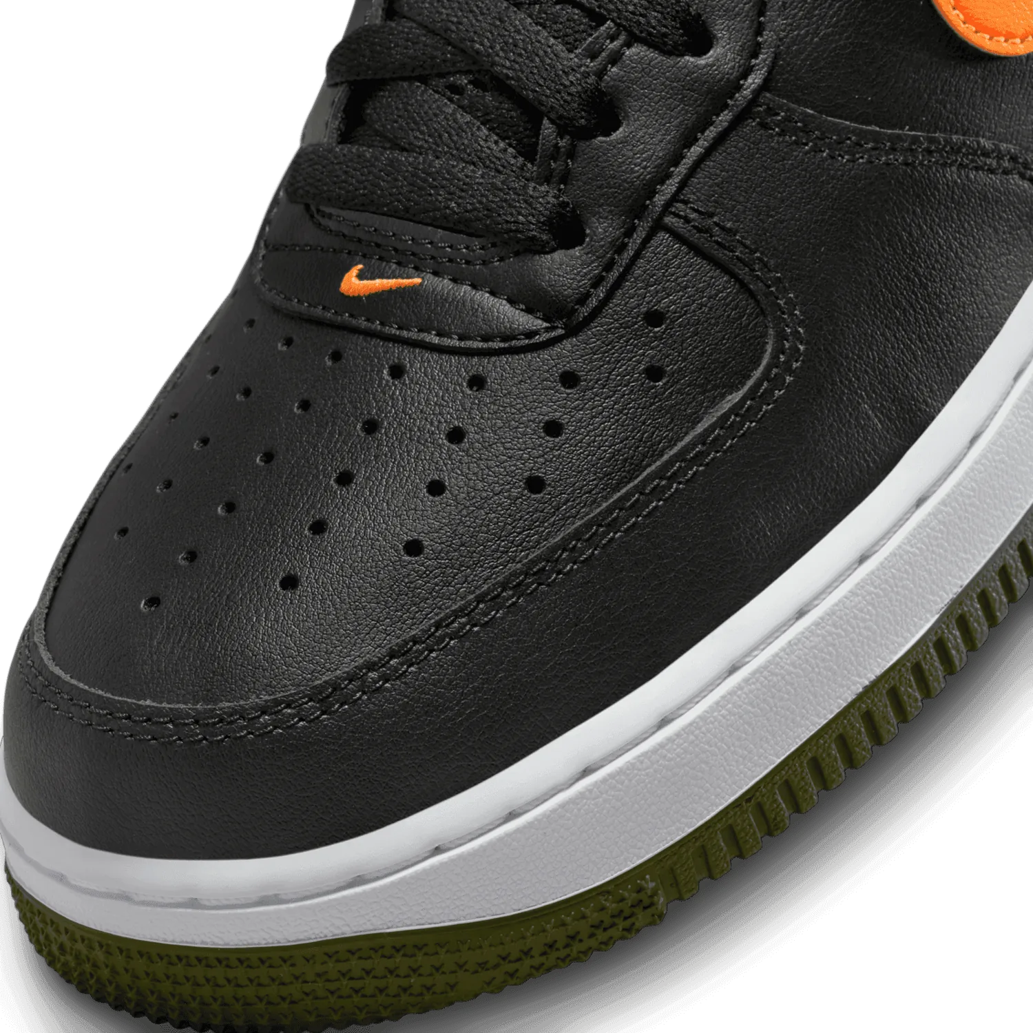 Nike Air Force 1 '07 LV8 Shoes image 6