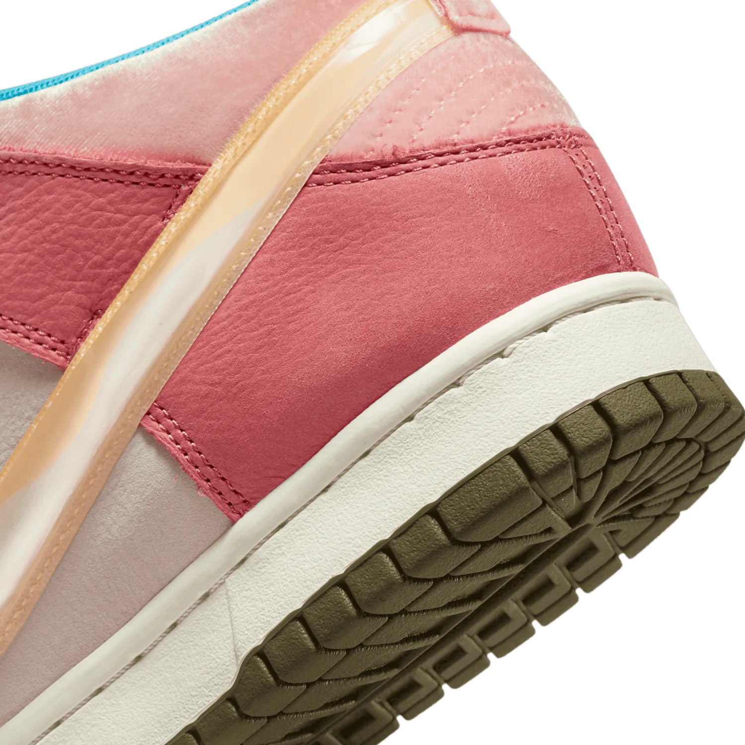 Nike Dunk Mid Social Status Free Lunch Strawberry Milk image 12