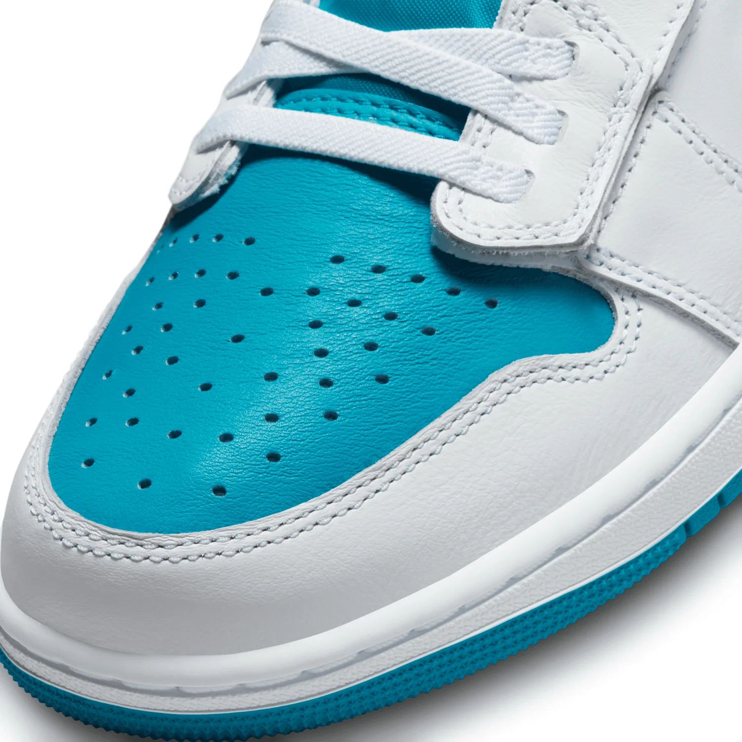 Air Jordan 1 Low Flyease White Aquatone image 8