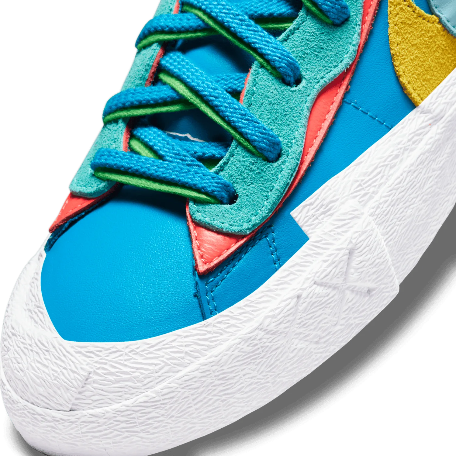 Nike Blazer Low sacai KAWS Neptune Blue image 10