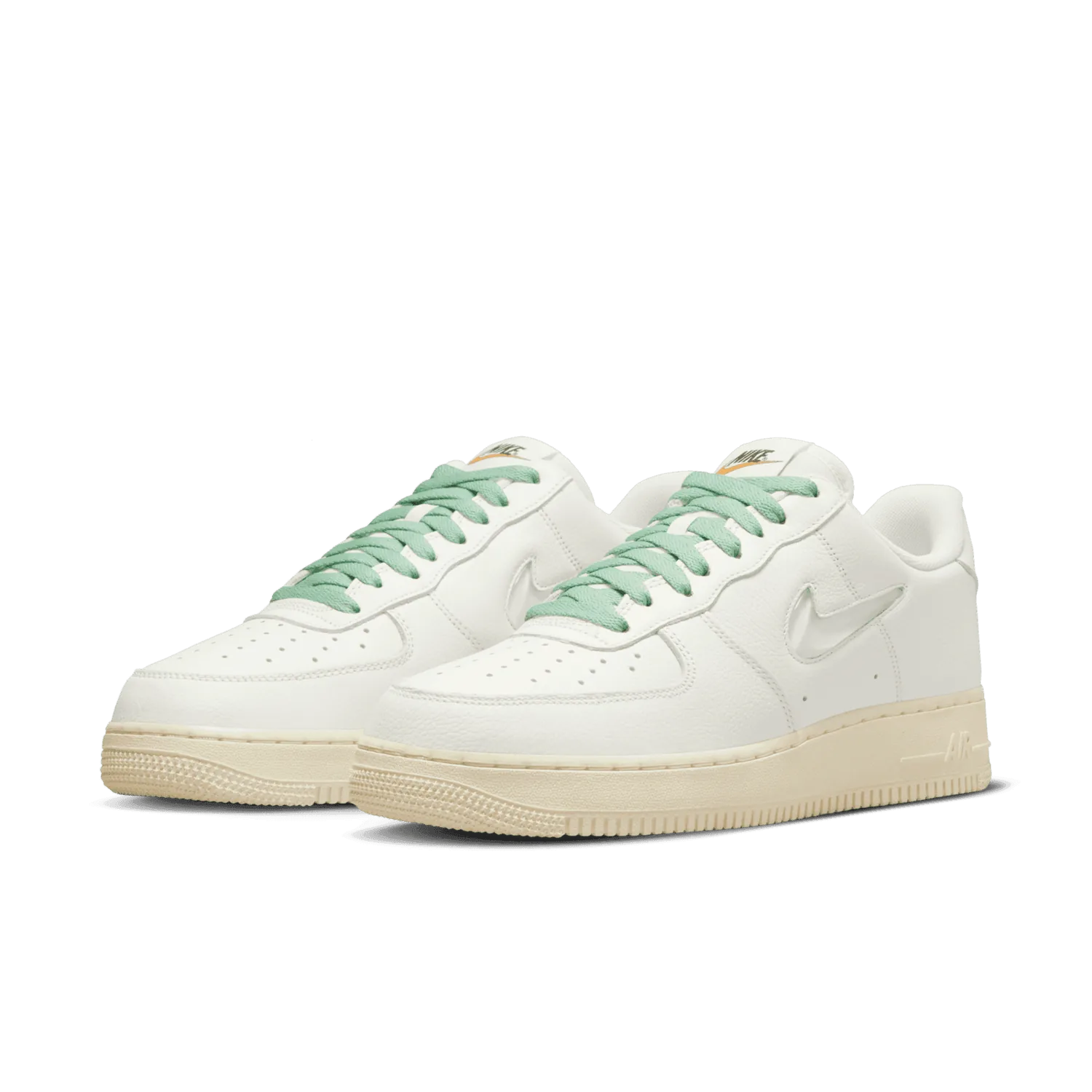 Nike Air Force 1 Low Jewel Sail Enamel Green image 4