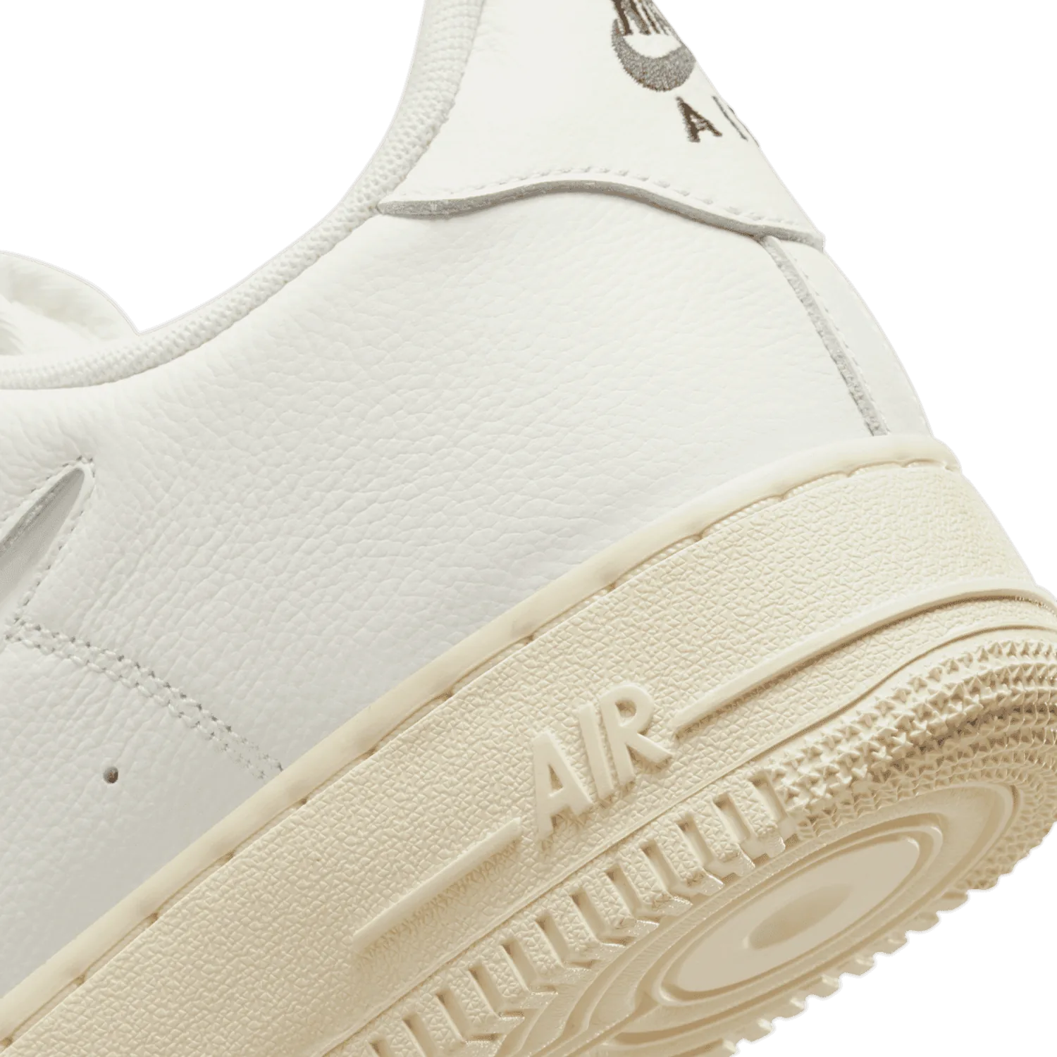 Nike Air Force 1 Low Jewel Sail Enamel Green image 7