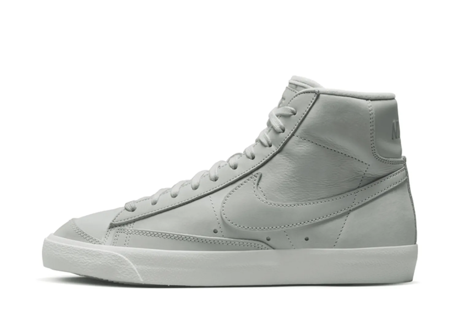 Nike Blazer Mid Premium Shoes