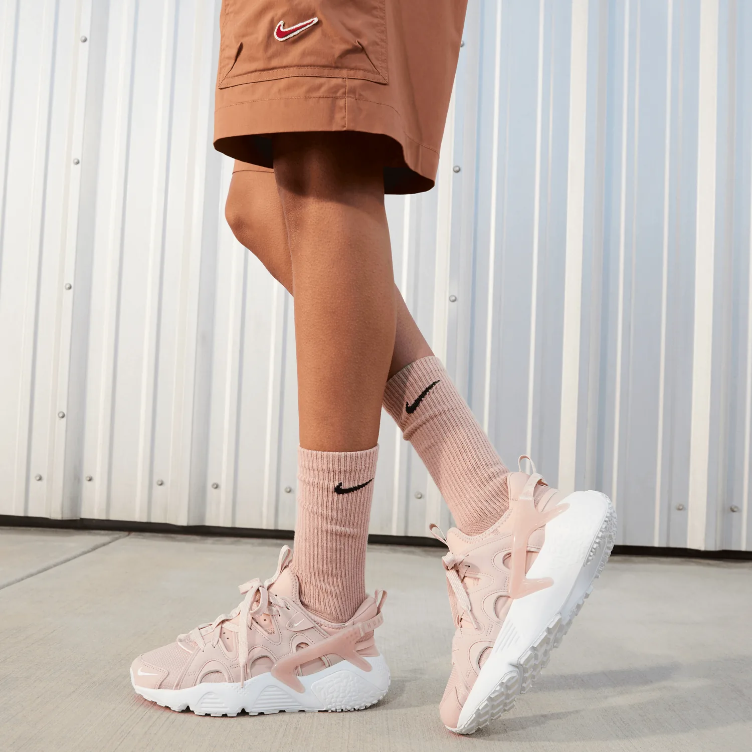 Nike Air Huarache Craft Pink Oxford image 2