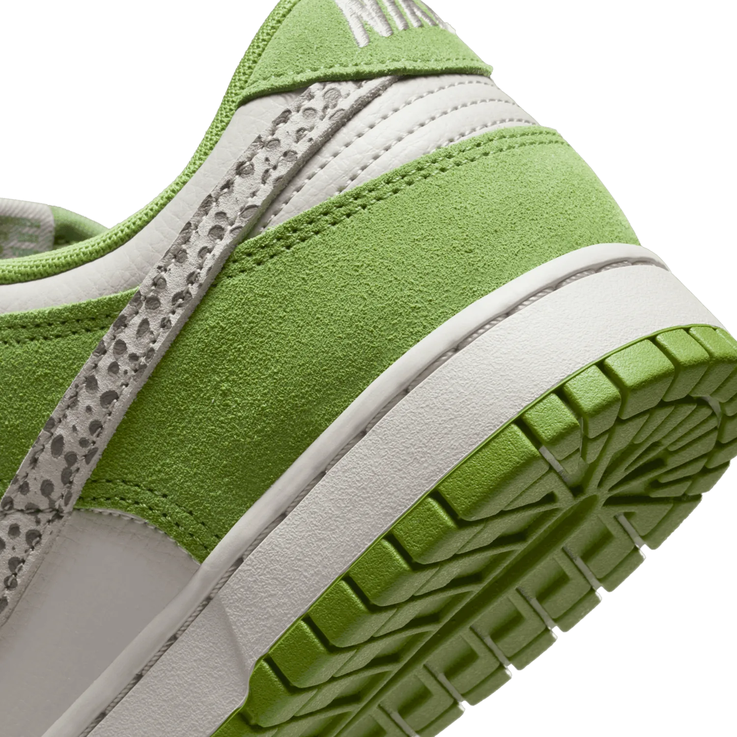 Nike Dunk Low Safari Swoosh Chlorophyll image 7