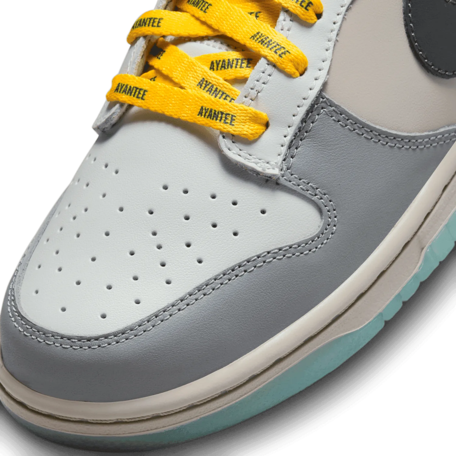 Nike Dunk Low North Carolina A&T image 9