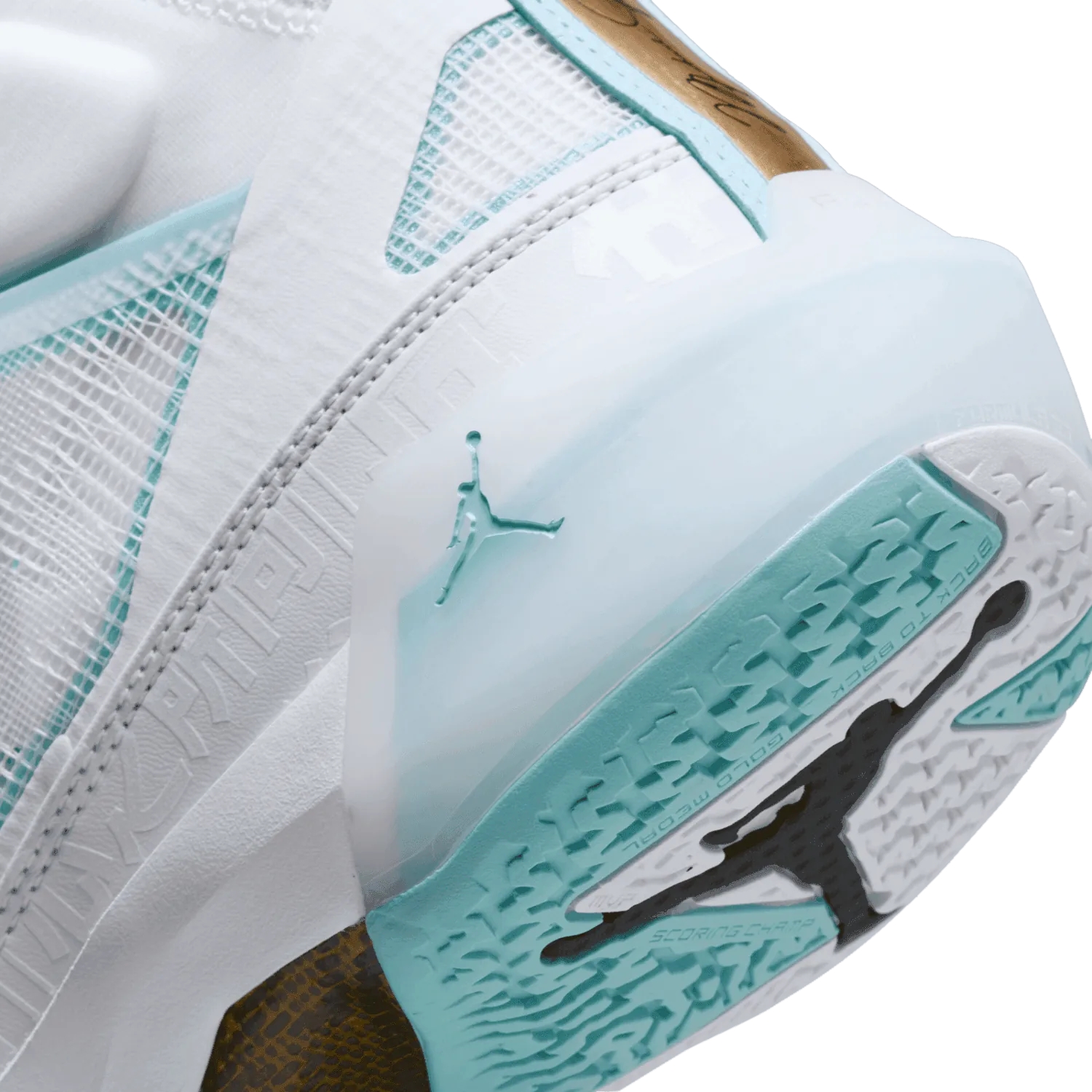 Air Jordan 37 Guo Ailun Island Green image 9
