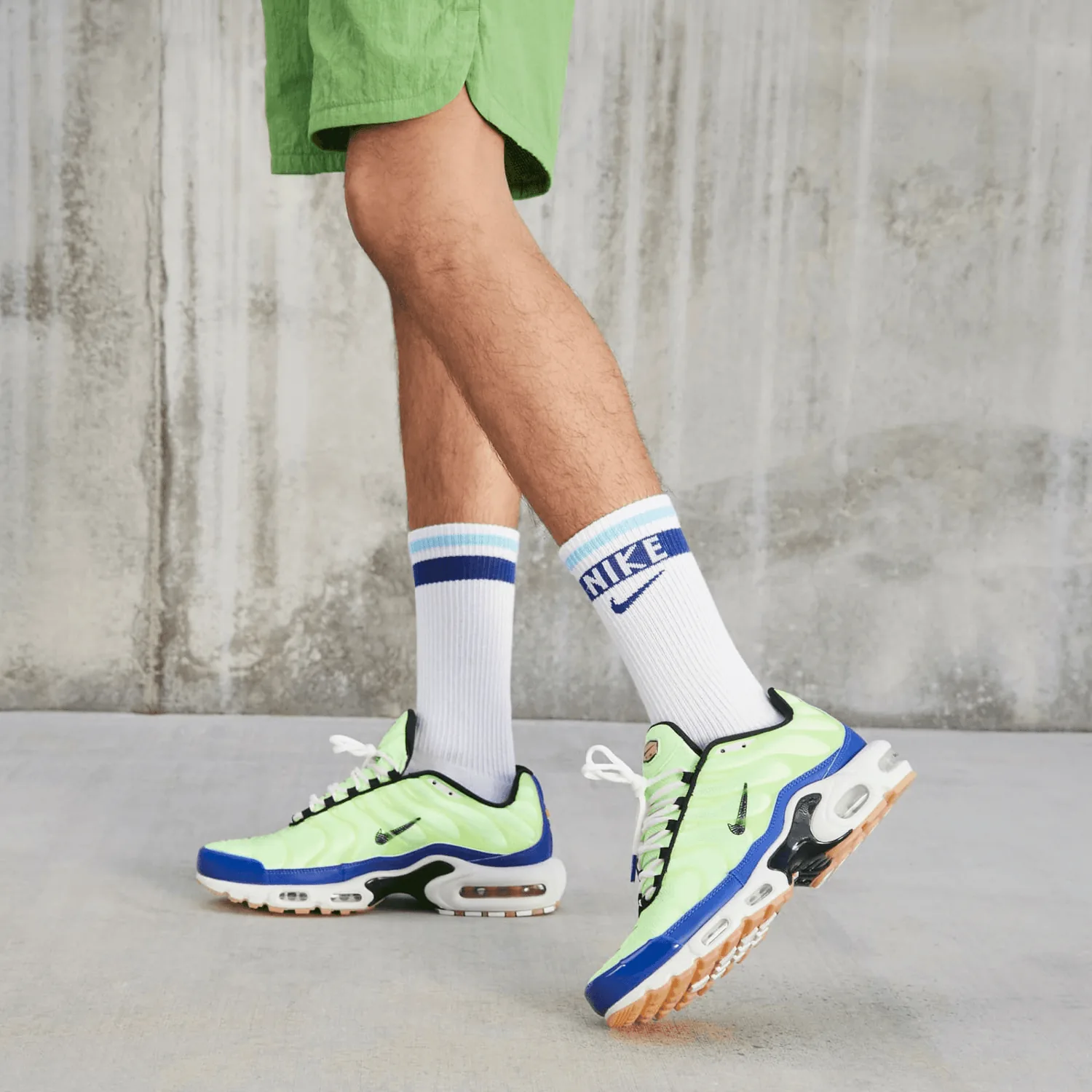Nike Air Max Plus Barometer image 4
