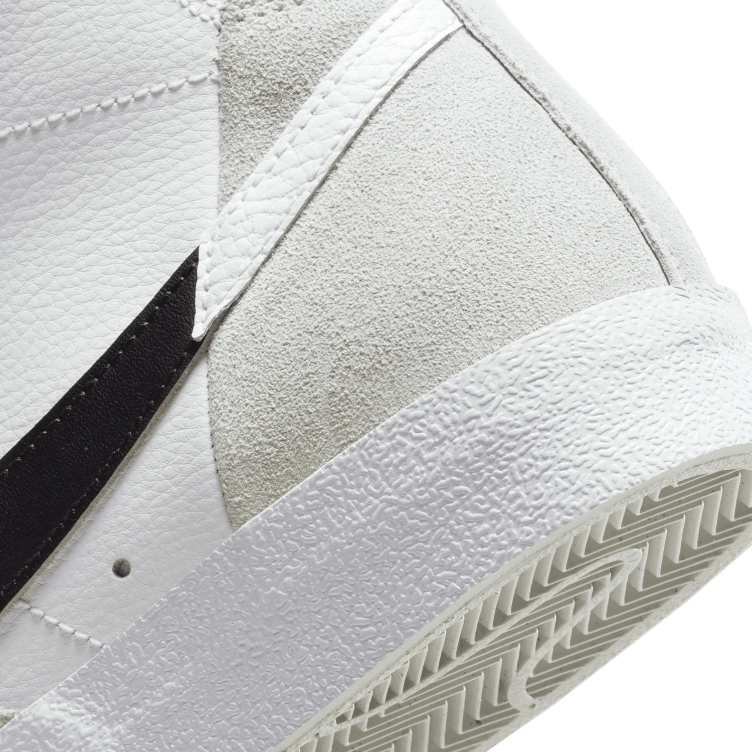 Nike Blazer Mid 77 Split Chlorophyll image 8