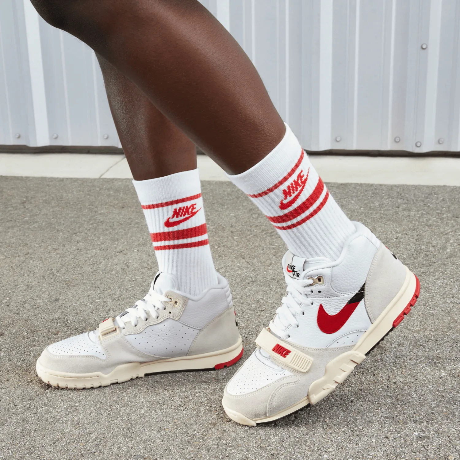Nike Air Trainer 1 Chicago Split image 2