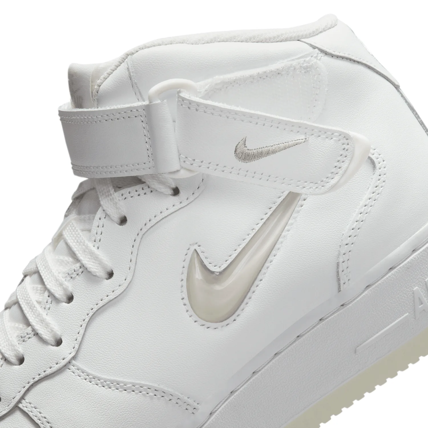 Nike Air Force 1 Mid Jewel Summit White image 2