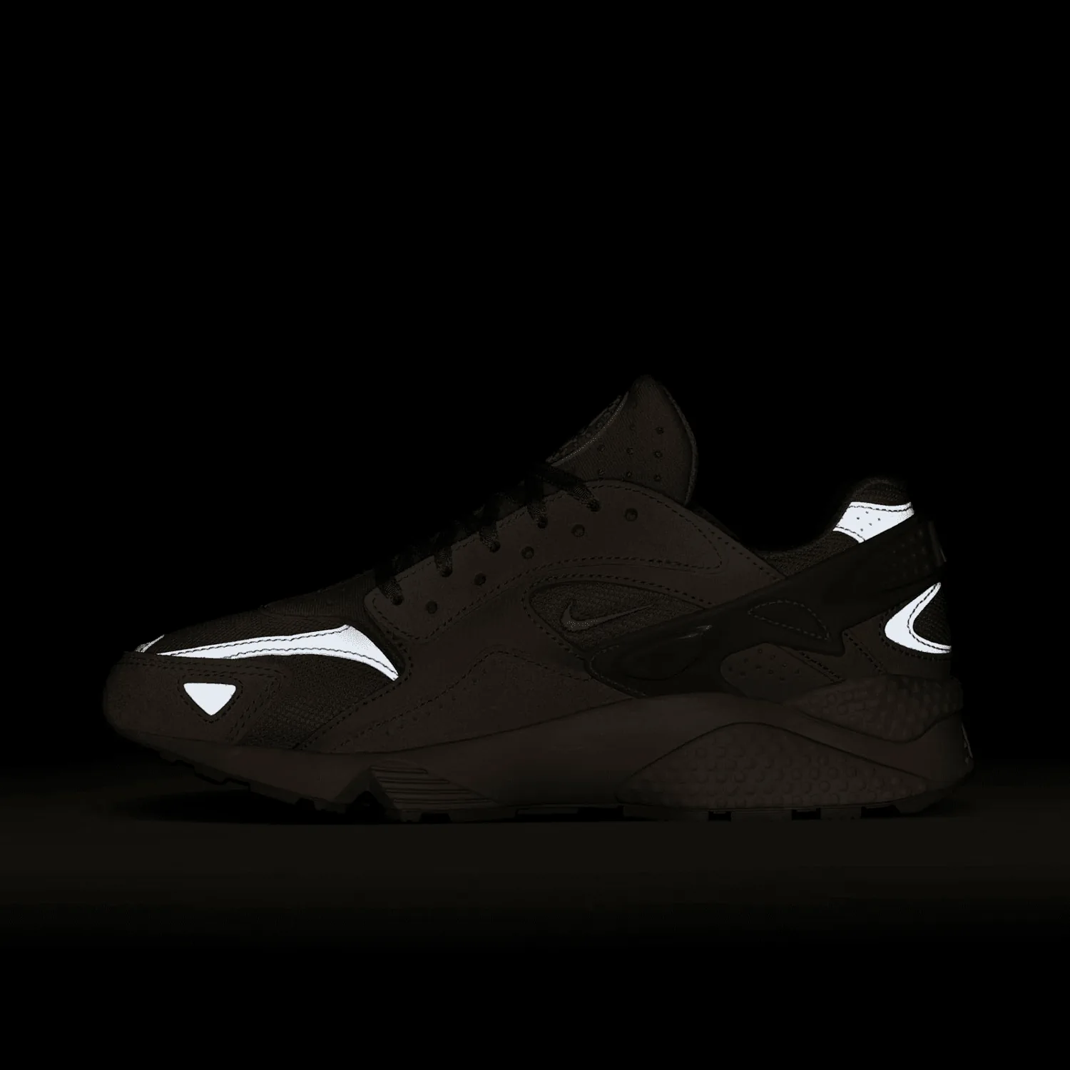 Nike Air Huarache Runner Wheat Gold image 3