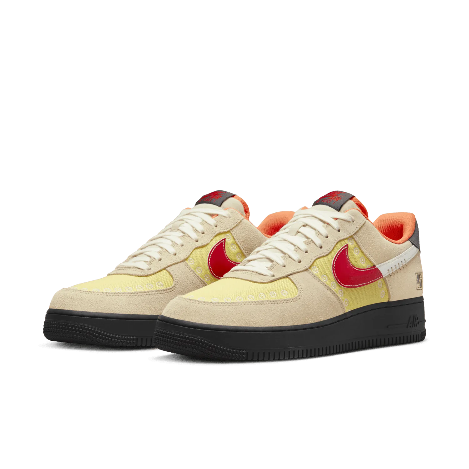 Nike Air Force 1 LX Somos Familia image 5