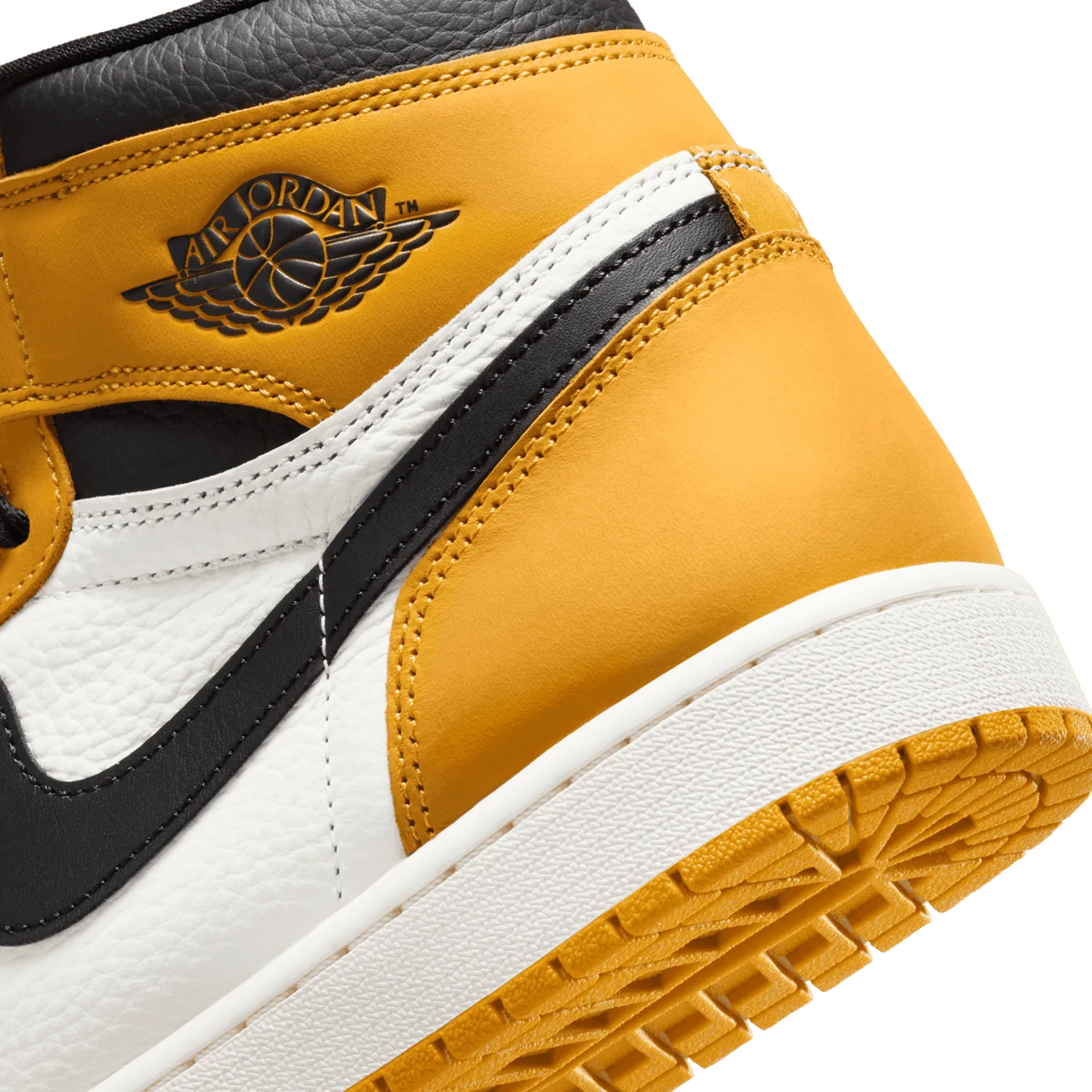 Air Jordan 1 Retro High OG Yellow Ochre image 7