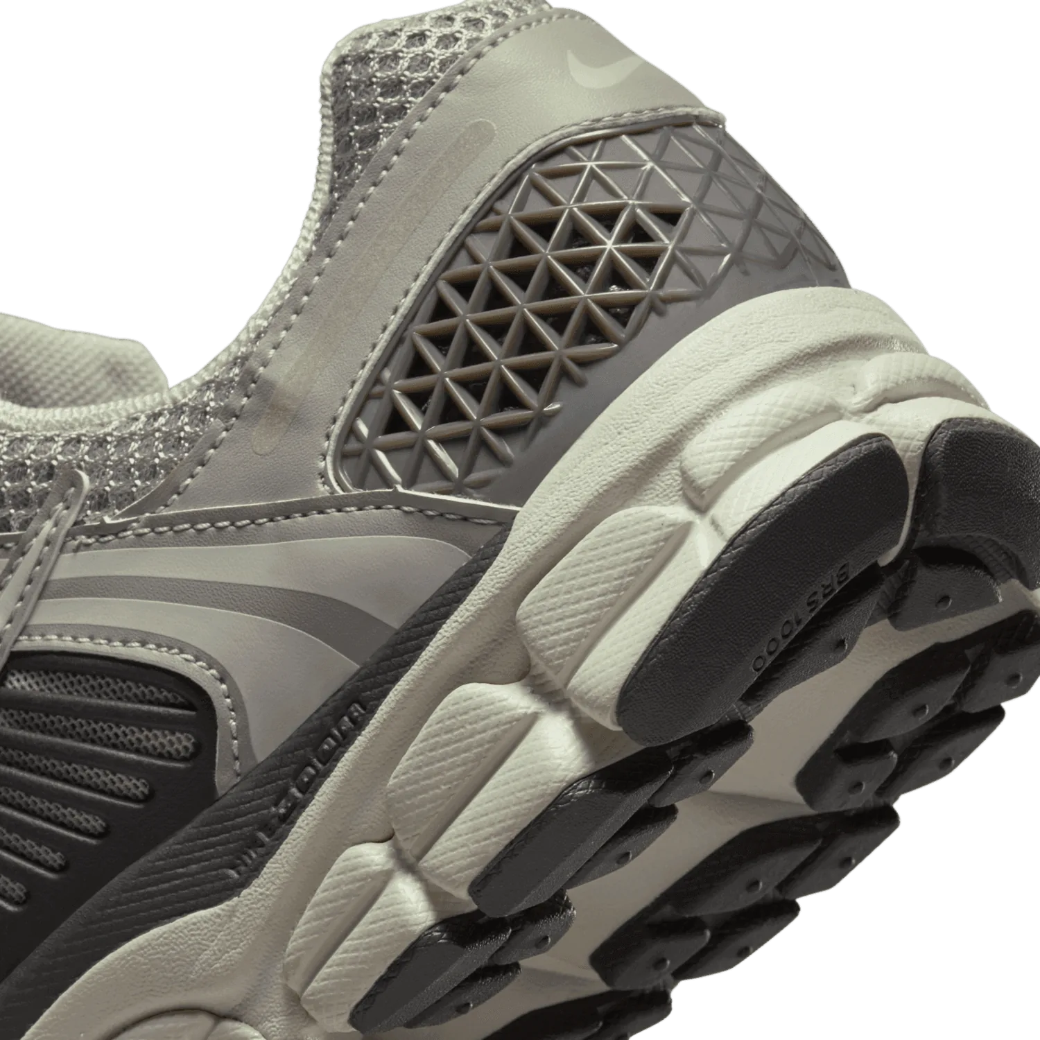 Nike Zoom Vomero 5 Cobblestone image 9