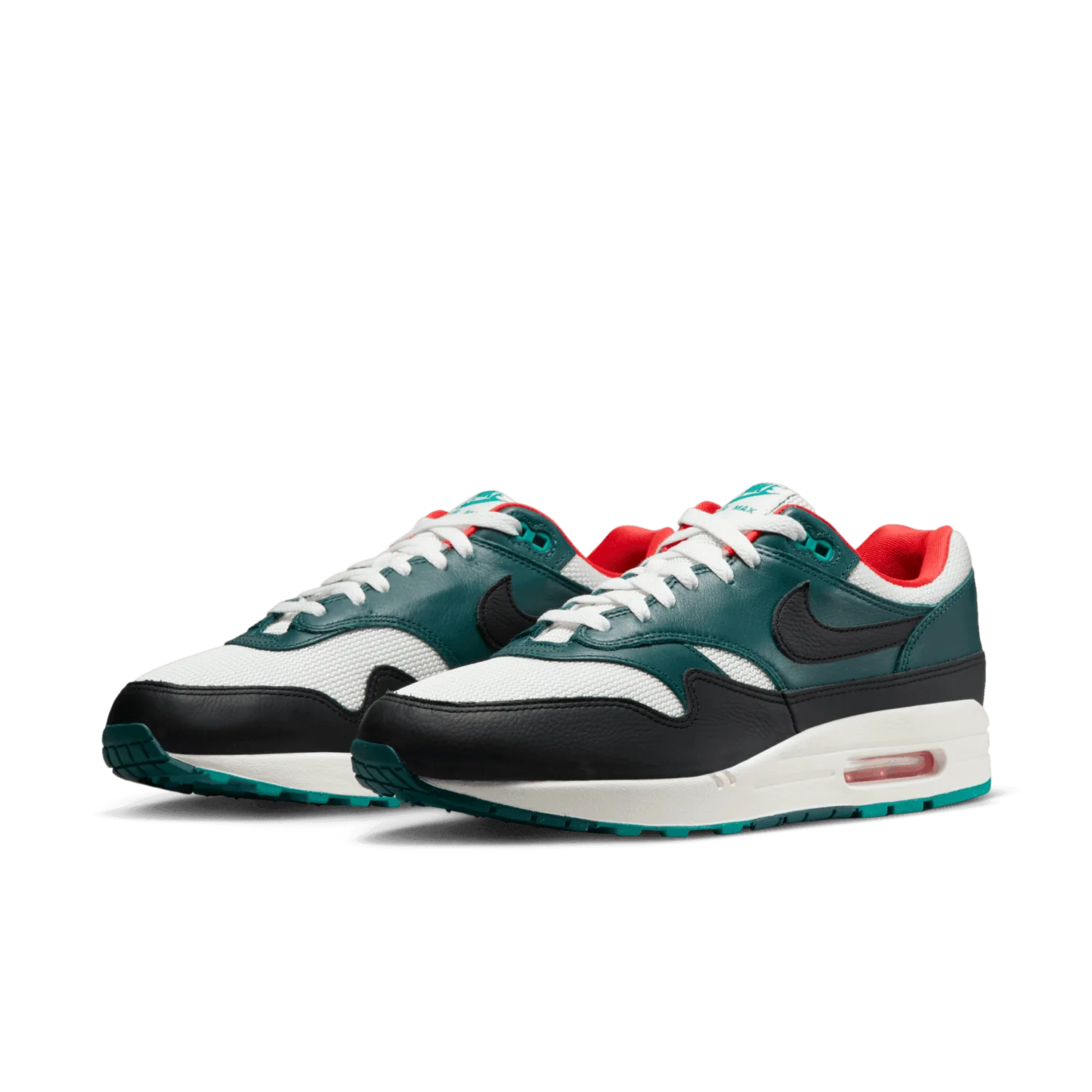 Nike Air Max 1 LeBron James Liverpool FC image 3