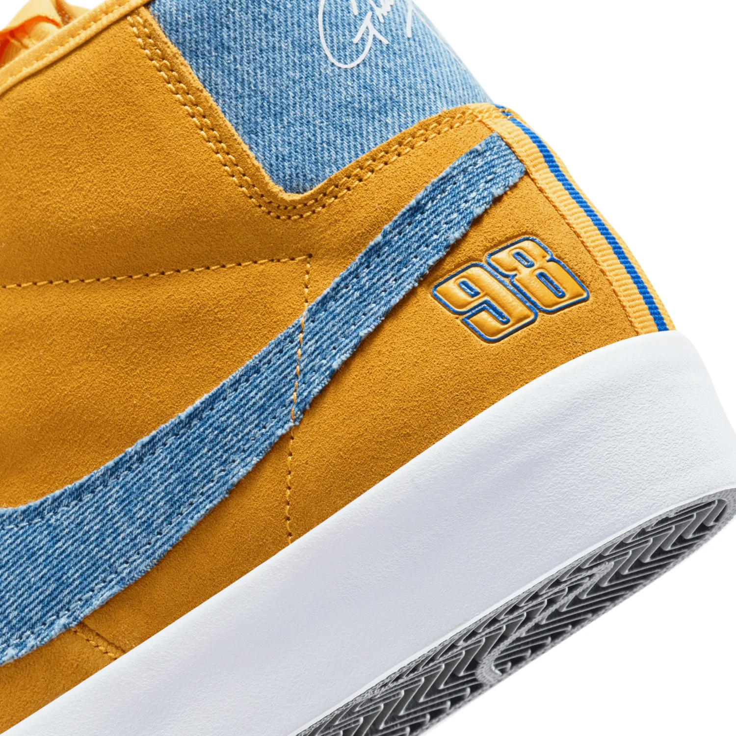 Nike SB Zoom Blazer Mid Pro GT Grant Taylor University Gold image 3