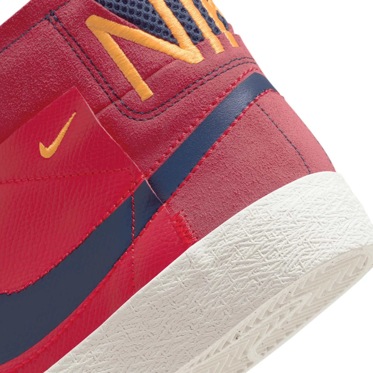 Nike SB Zoom Blazer Mid Premium University Red Midnight Navy image 8