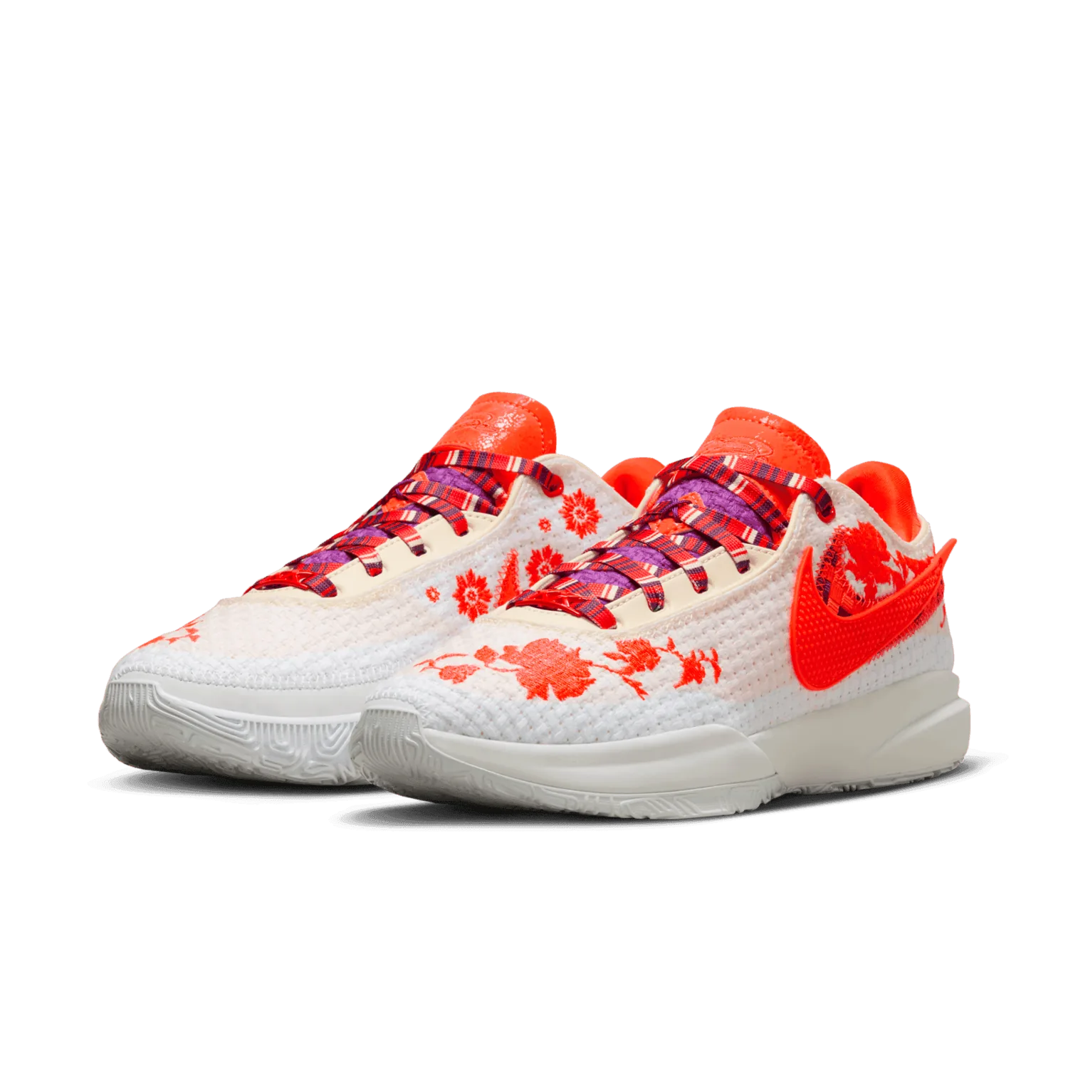 Nike LeBron 20 Premium Mimi Plange image 4