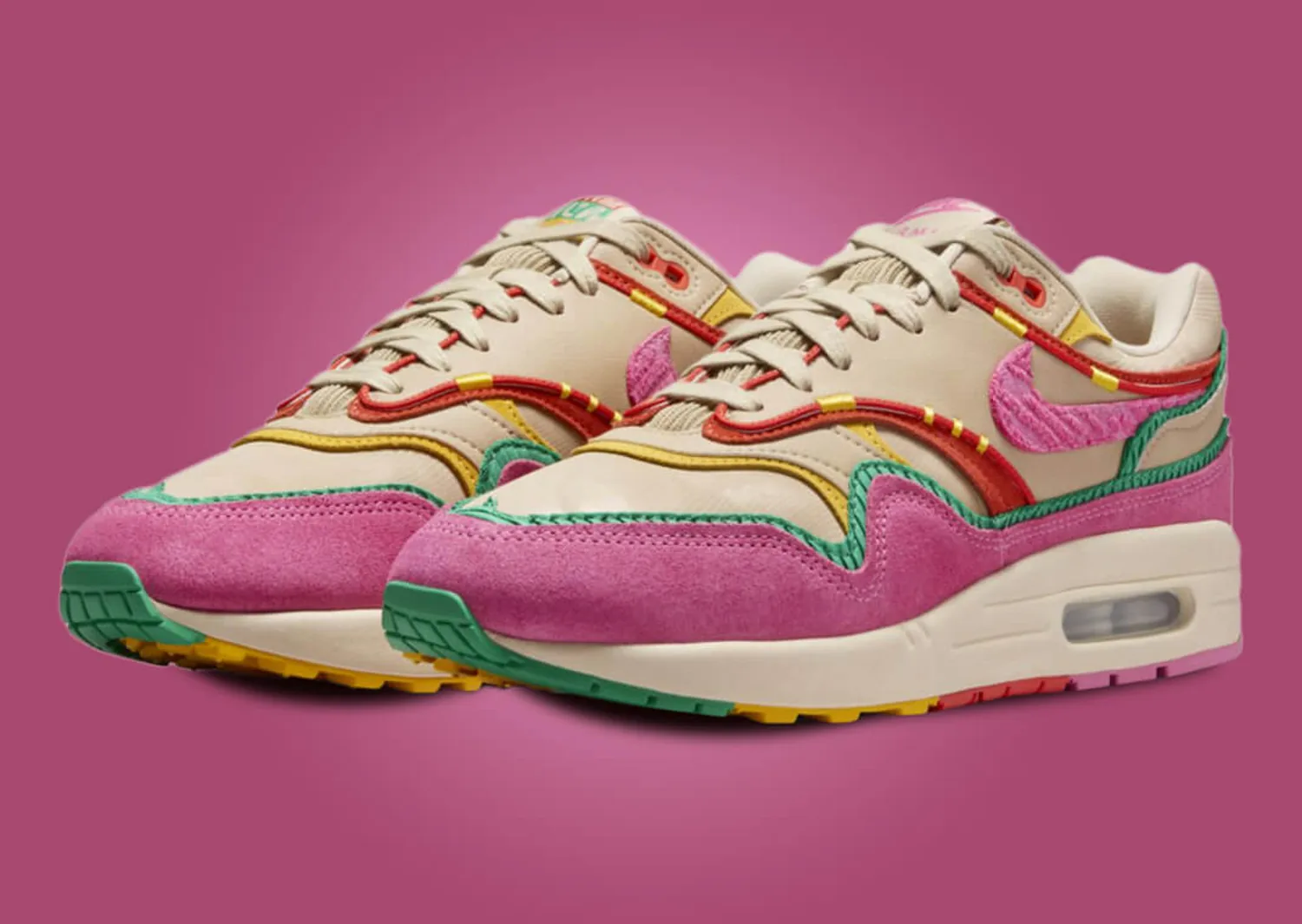 Nike Air Max 1 Familia image 6