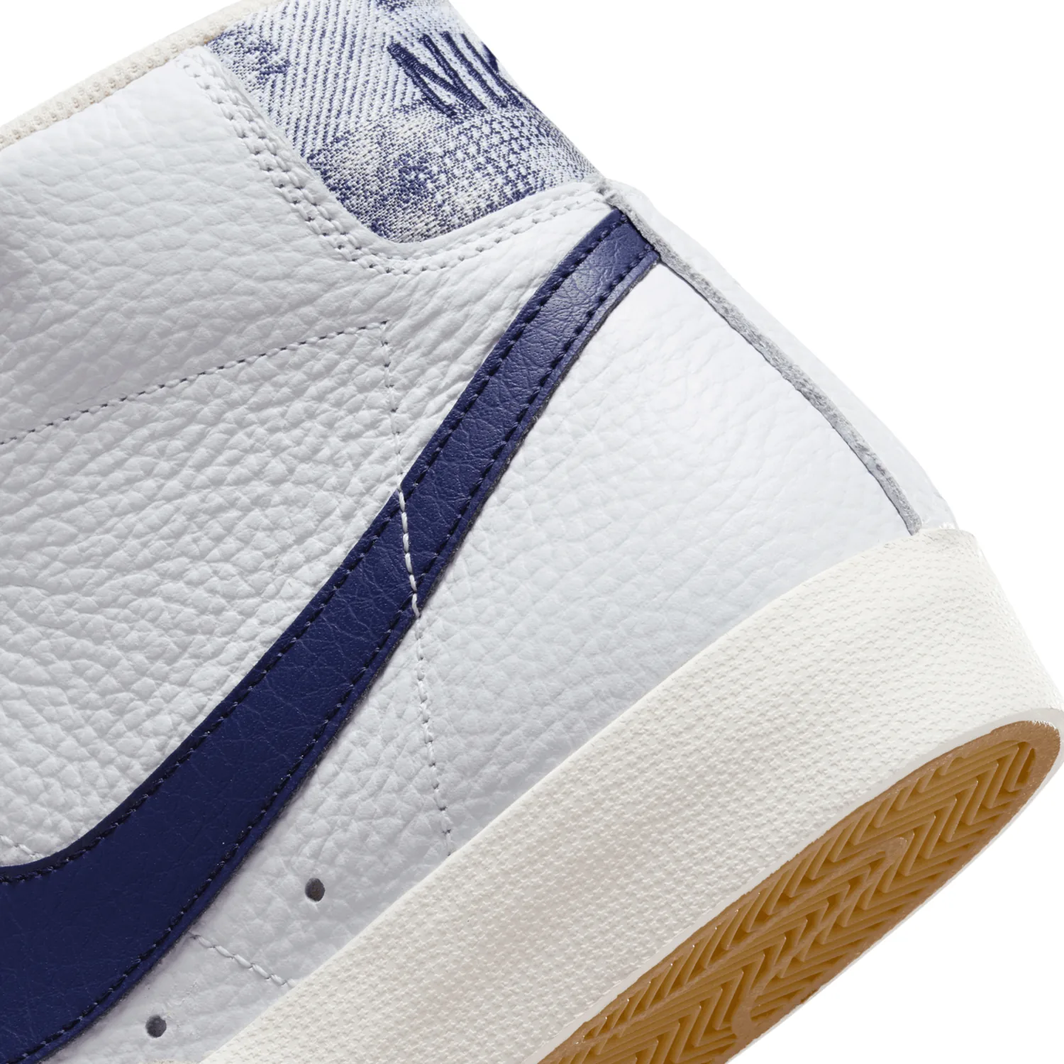 Nike Blazer Mid ’77 Washed Denim image 4