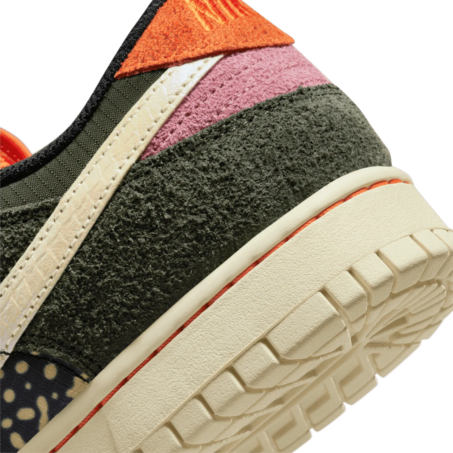 Nike Dunk Low SE Rainbow Trout image 8