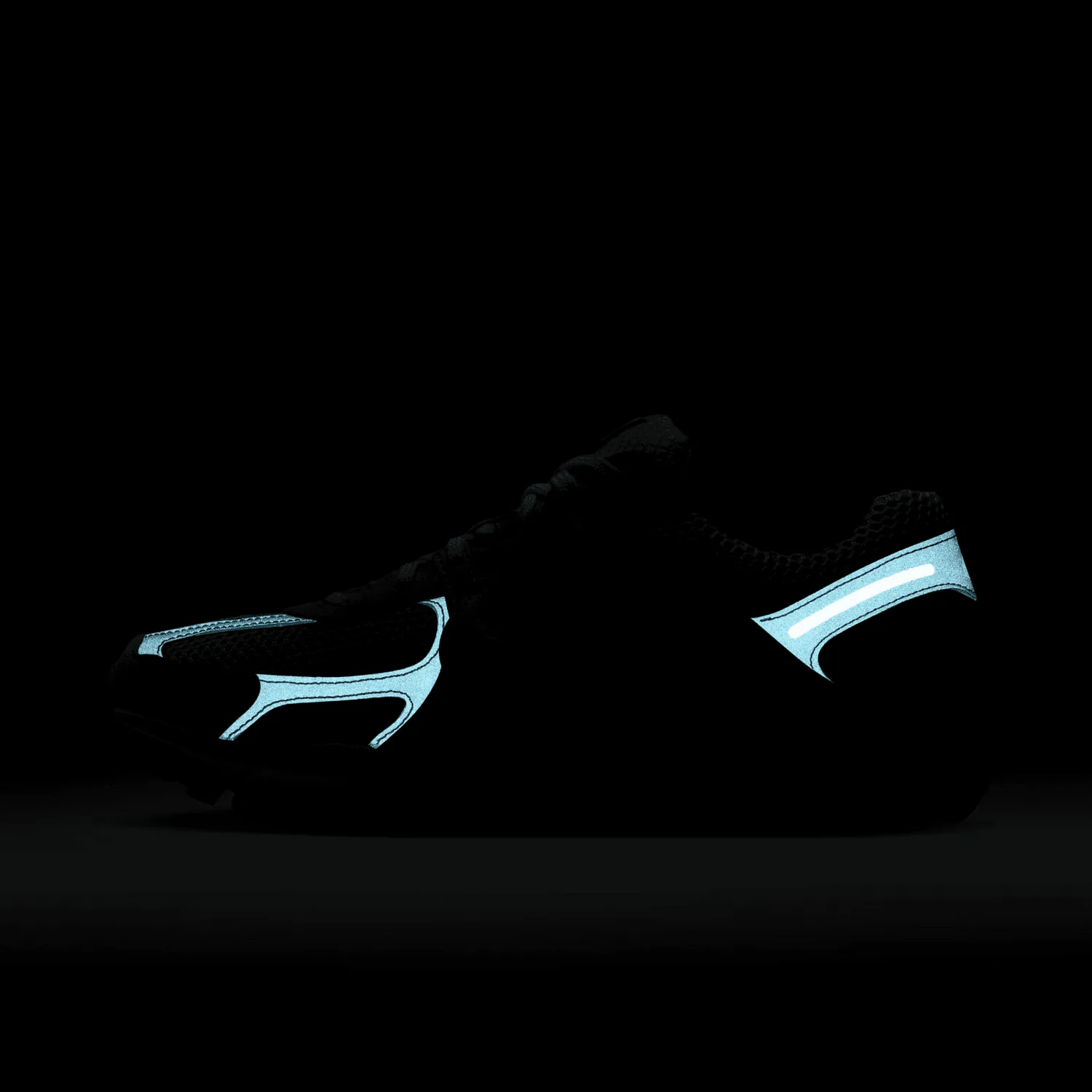 Nike Zoom Vomero 5 Supersonic image 3