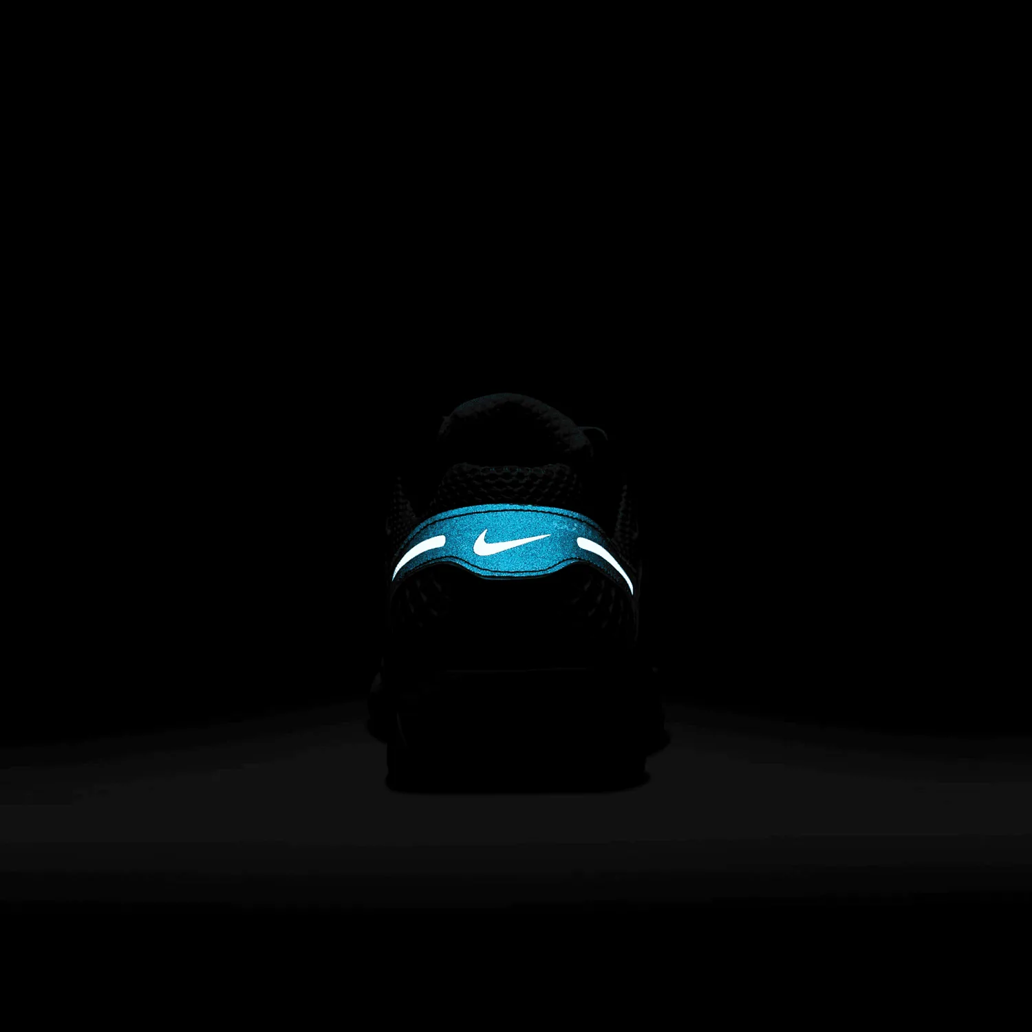 Nike Zoom Vomero 5 Supersonic image 12
