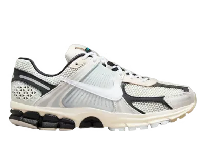Nike Zoom Vomero 5 Supersonic