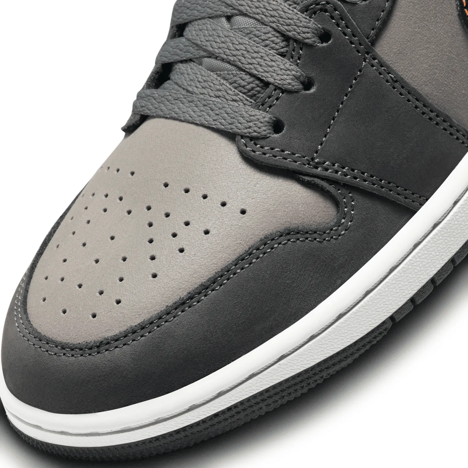 Air Jordan 1 Mid SE Fear image 6