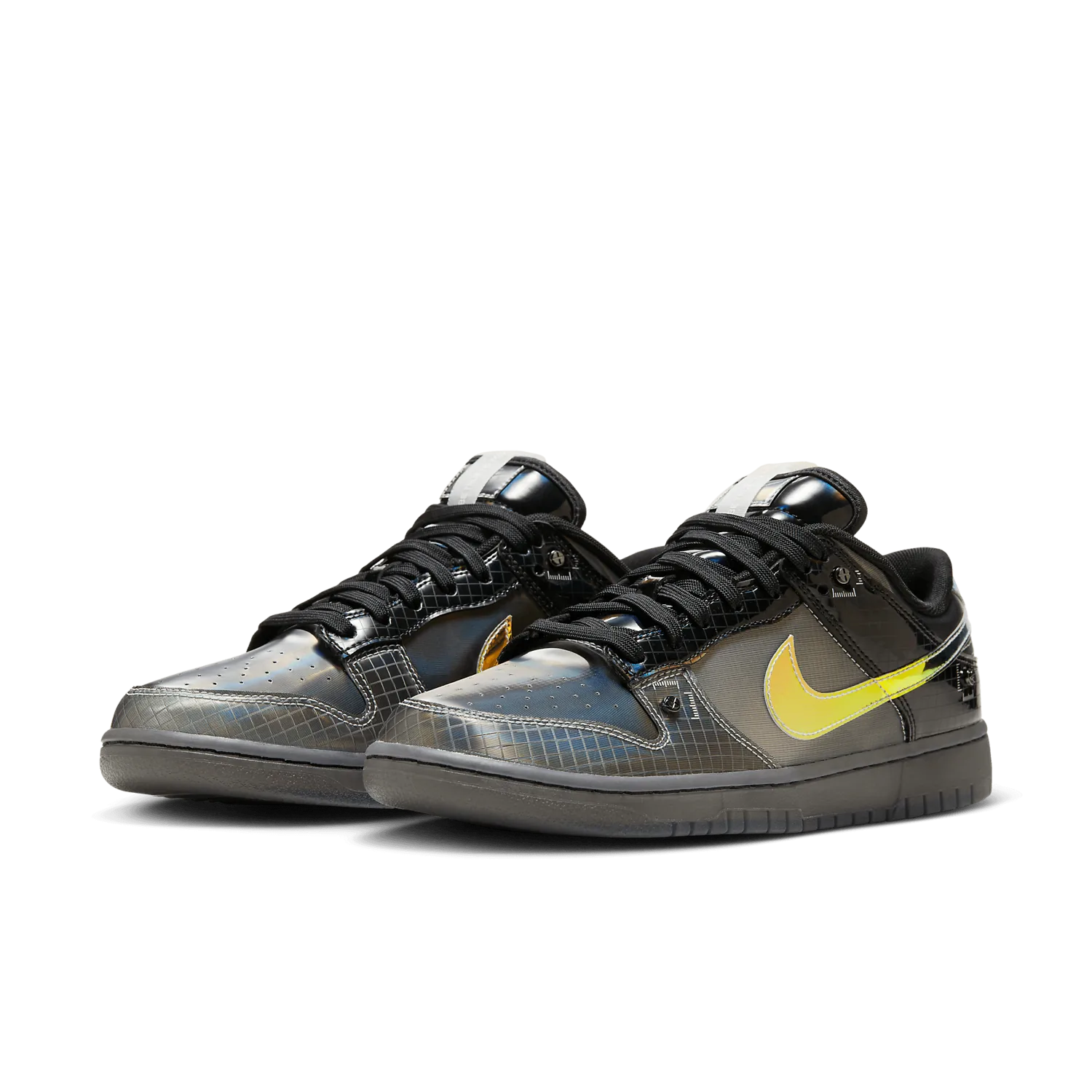 Nike Dunk Low BETRUE To Your DNA Hyperflat image 3