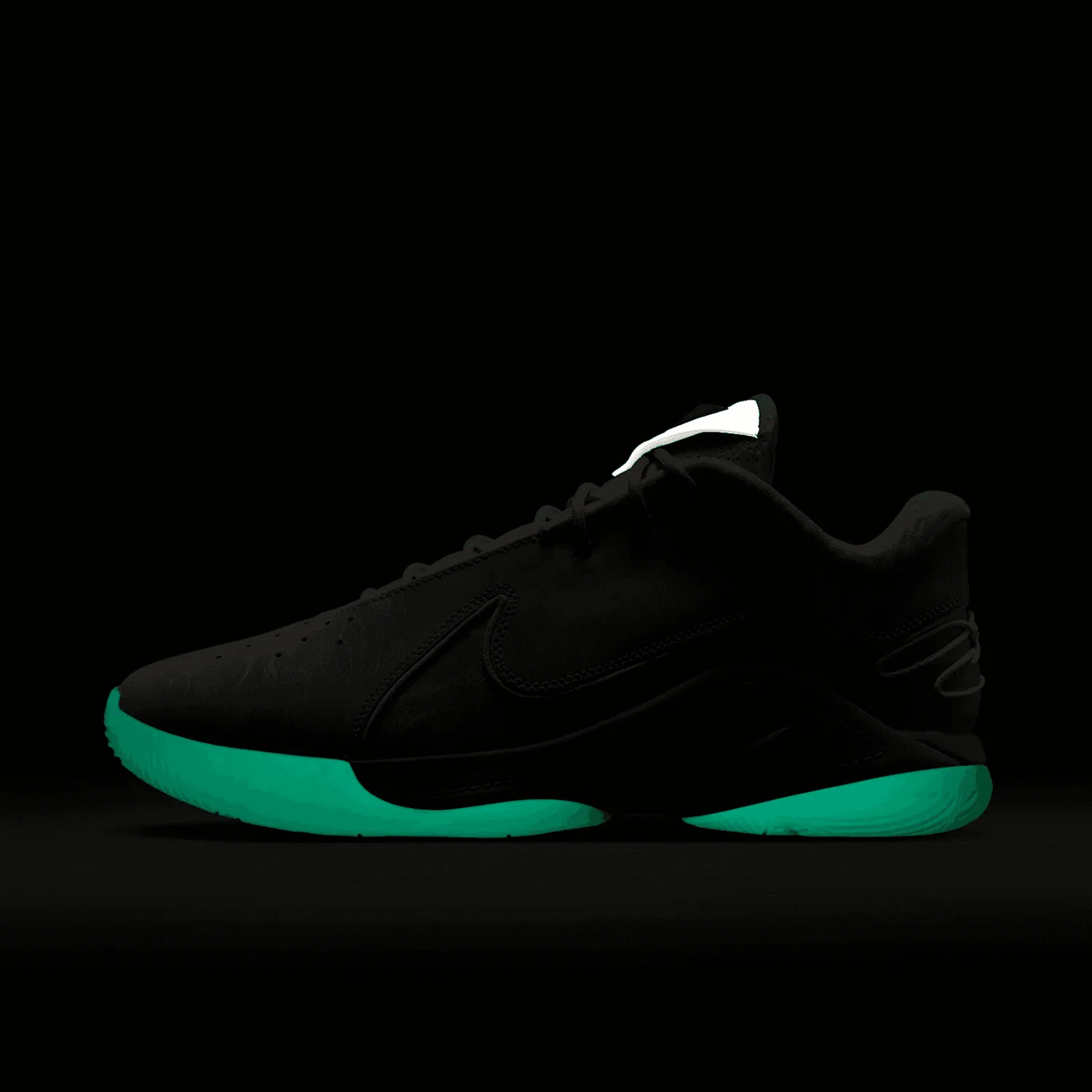 Nike LeBron 22 Dunkman image 2