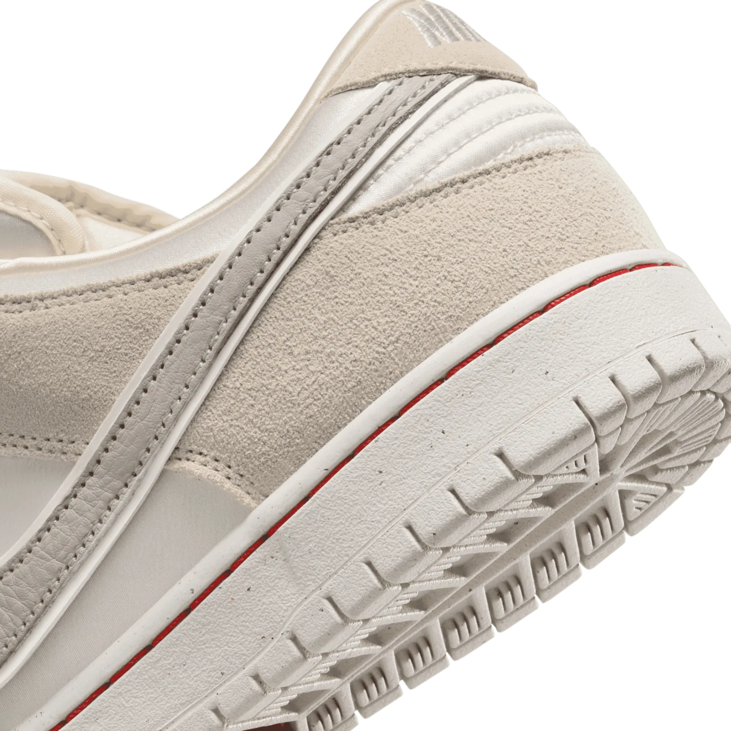 Nike SB Dunk Low City of Love Light Bone image 6