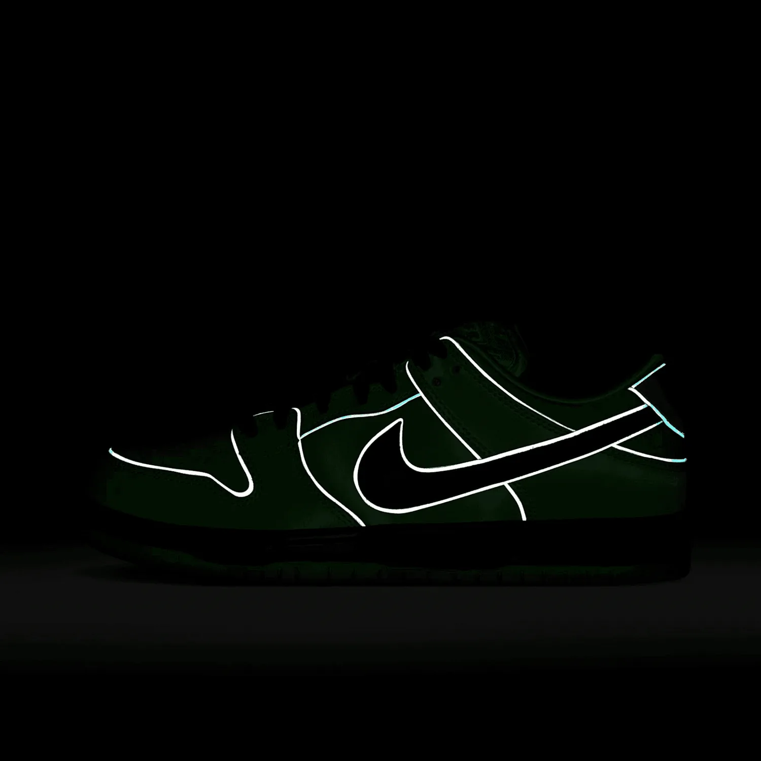 Nike SB Dunk Low Powerpuff Girls Buttercup image 14