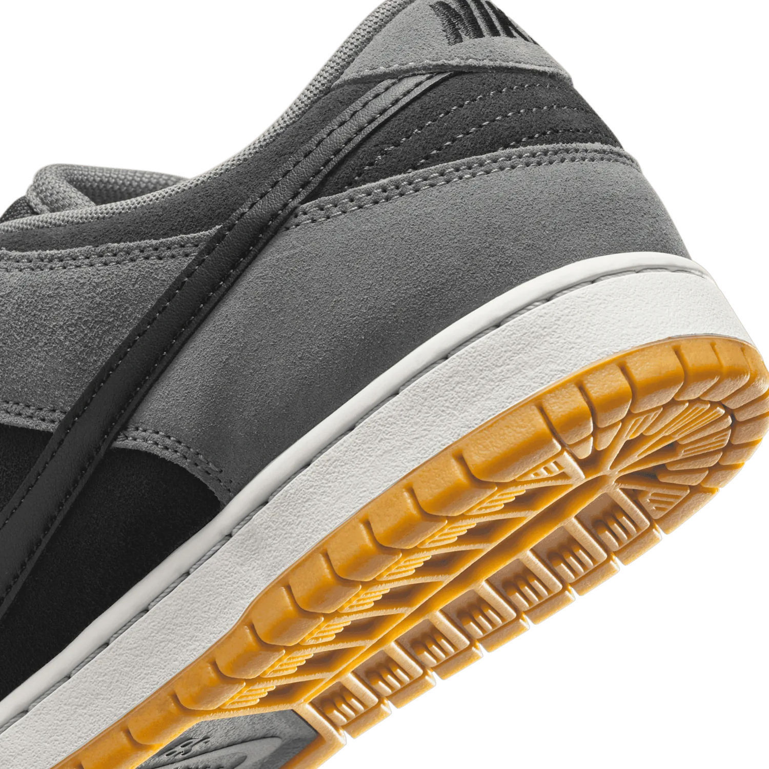 Nike SB Dunk Low Dark Smoke Grey Black Gum image 7