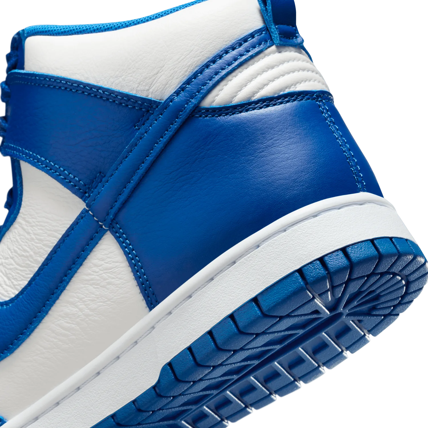 Nike Dunk High Retro SE Kentucky (2025) image 7