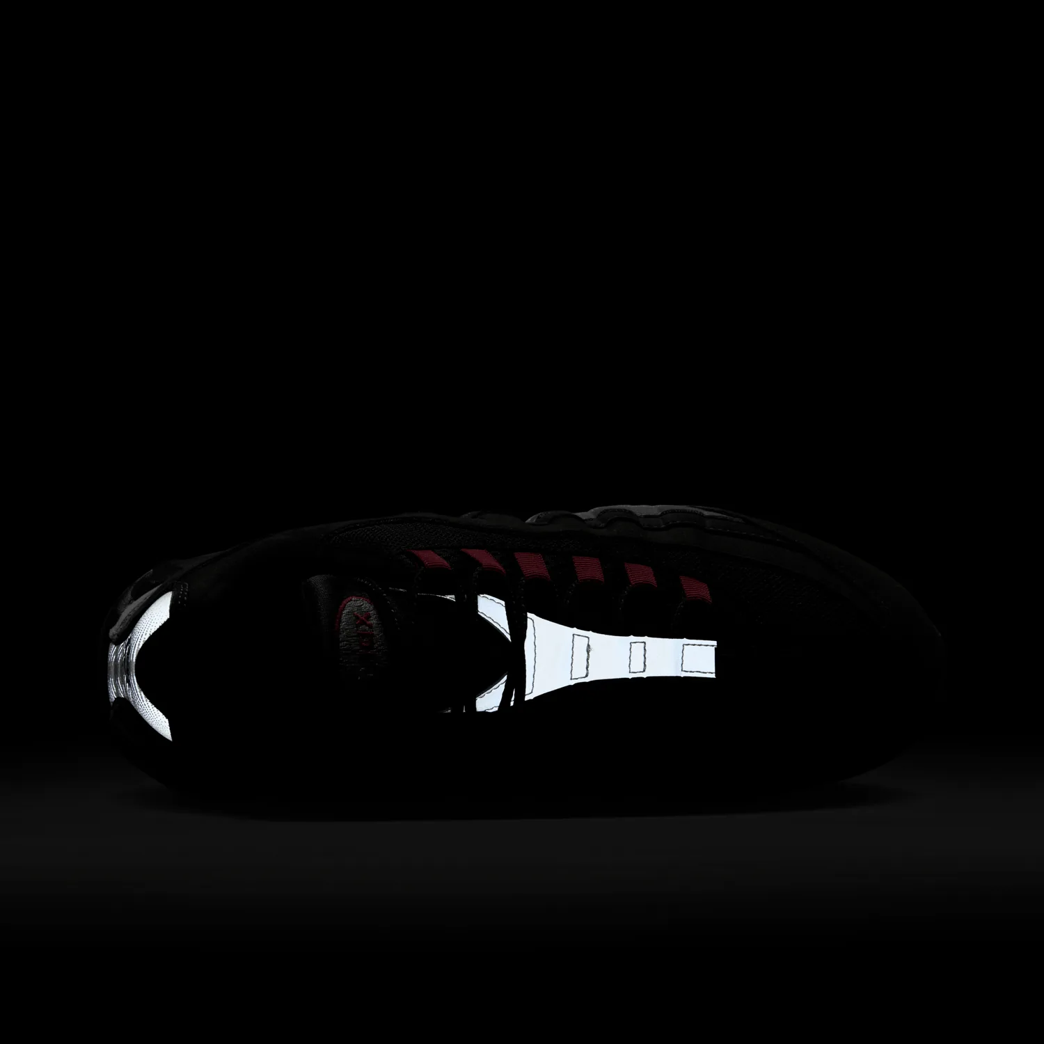 Nike Air Max 95 OG Liverpool FC Black Gym Red image 4
