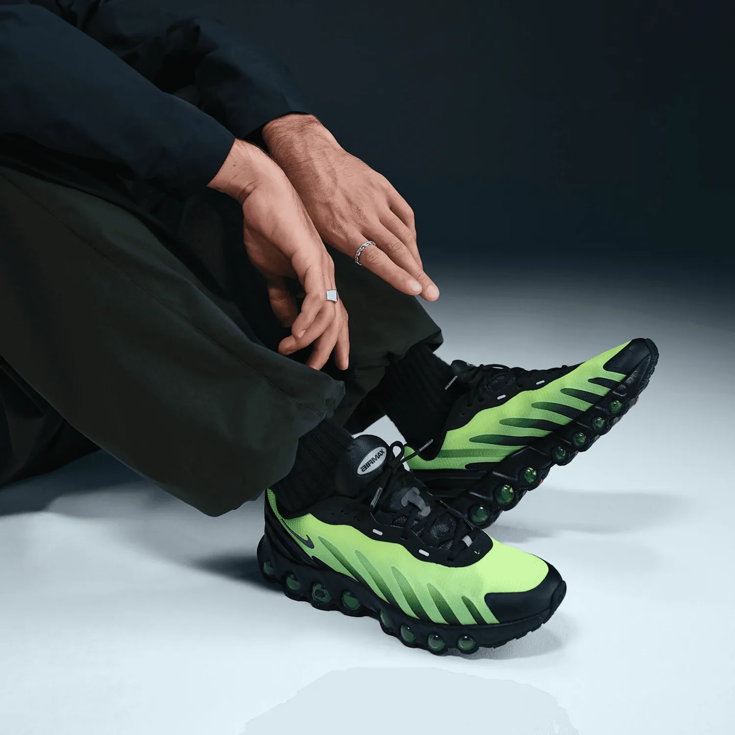Nike Air Max Dn8 Black Green Strike image 4
