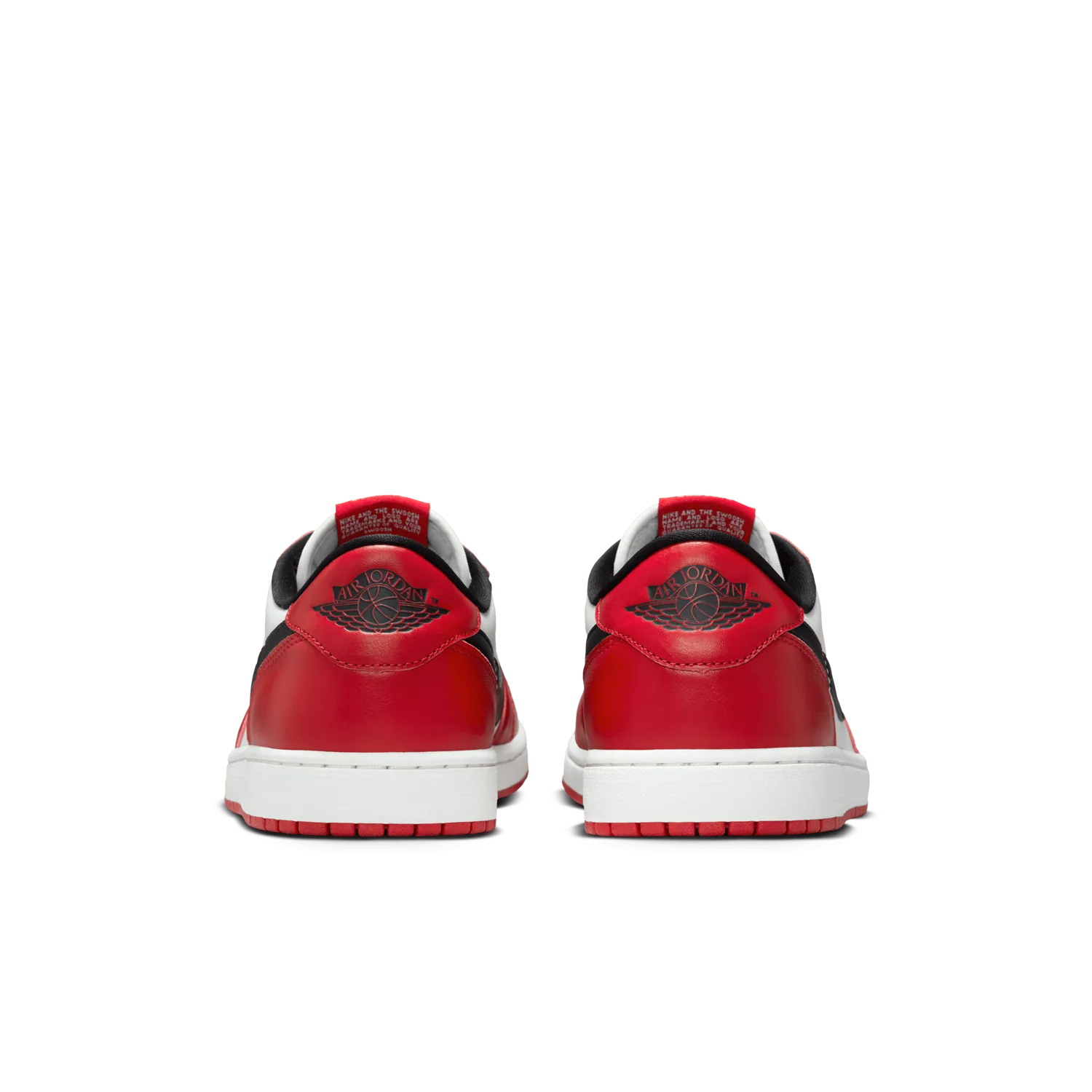 Air Jordan 1 Retro Low OG Chicago image 6